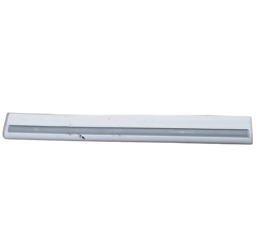 2000-2006 TOYOTA TUNDRA ACC CAB REAR RIGHT PASSENGER DOOR MOULDING WHITE COLOR 757410C020A0