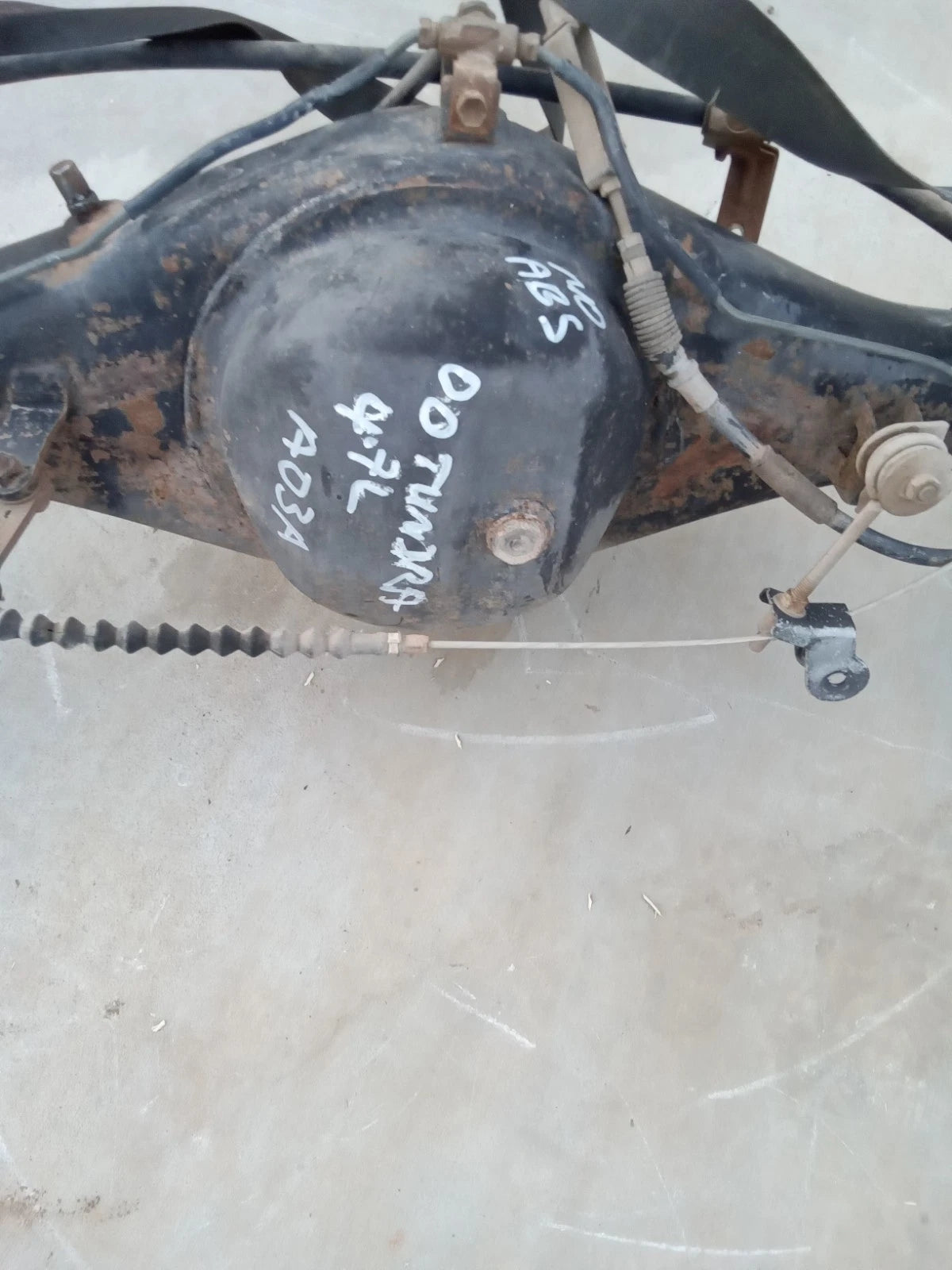 00-06 TOYOTA TUNDRA ACC CAB (1.5 DOORS) 4.7L 4WD 4X4 REAR END DIFFERENTIAL AXLE