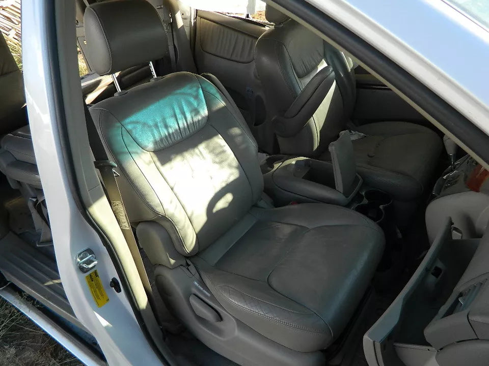 TOYOTA SIENNA FRONT RIGHT PASSENGER MANUAL SEAT - LEATHER