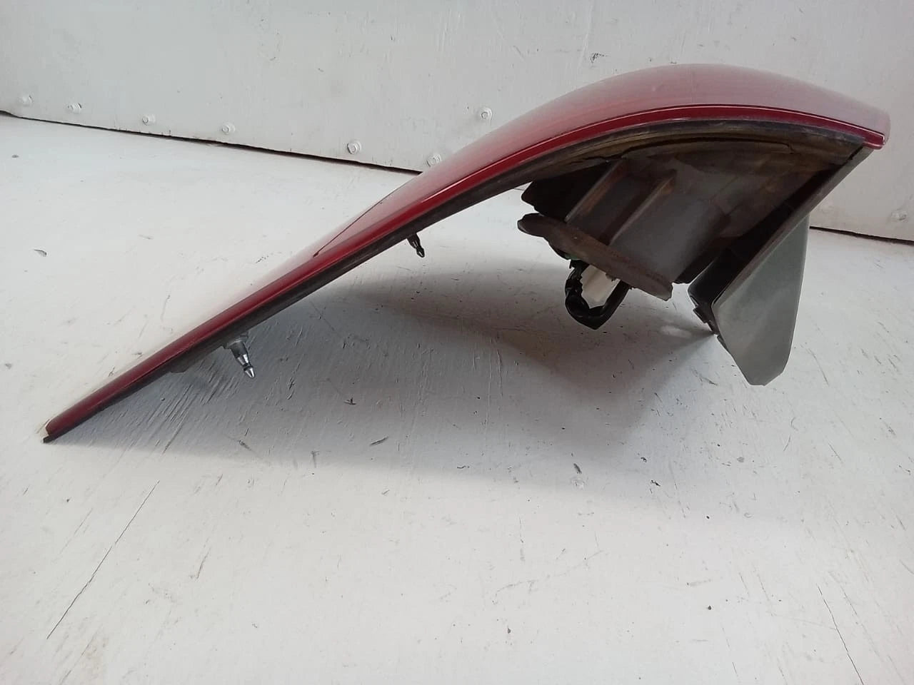 2006-2010 TOYOTA SIENNA TAIL LIGHT REAR LAMP RIGHT PASSENGER SIDE 81550AE020