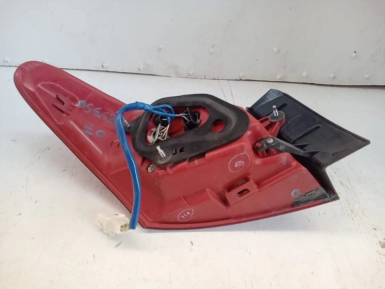 2007-2009 LEXUS ES350 ES 350 TAIL LIGHT REAR LAMP RIGHT PASSENGER SIDE 8156133500 12819001