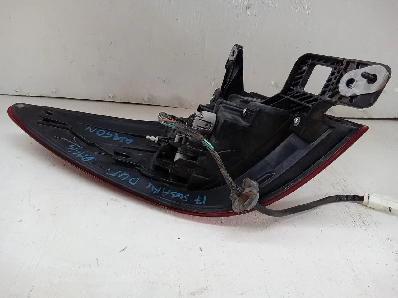 2015-2019 SUBARU OUTBACK WAGON TAIL LIGHT REAR LAMP RIGHT PASSENGER SIDE 84912AL05A