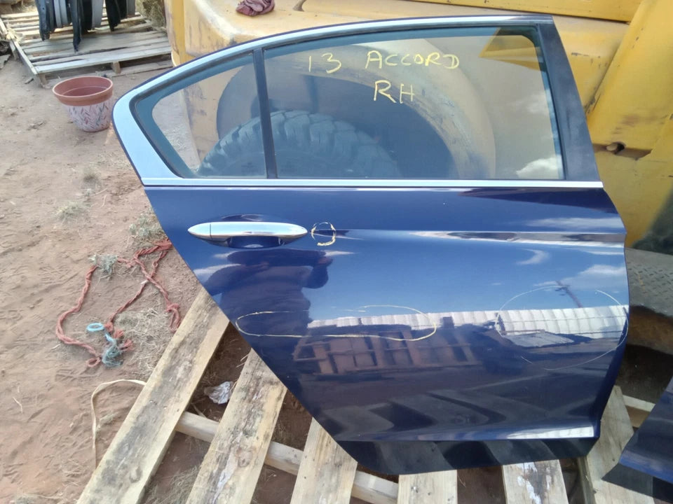 13-17 HONDA ACCORD SDN FRONT & REAR RIGHT PASSENGER SIDE 2 DOORS - BLUE B588PX