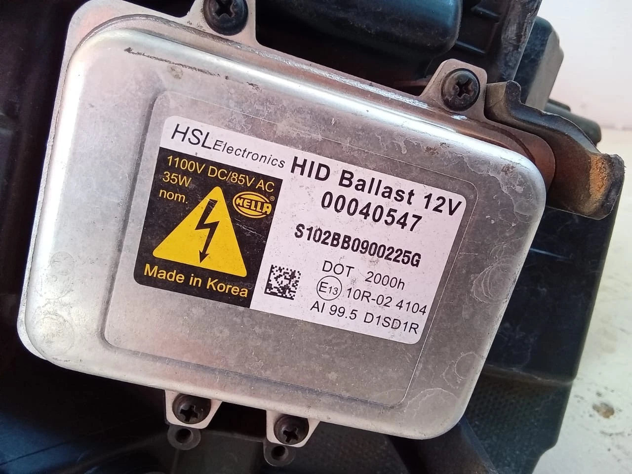2011 - 2013 HYUNDAI EQUUS HEADLIGHT HEADLAMP LEFT DRIVER SIDE - 00040547 921013N030