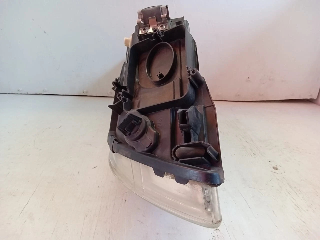 2011 - 2013 VOLVO C30 T5 HEADLIGHT HEADLAMP RIGHT PASSENGER SIDE - LE08F6184