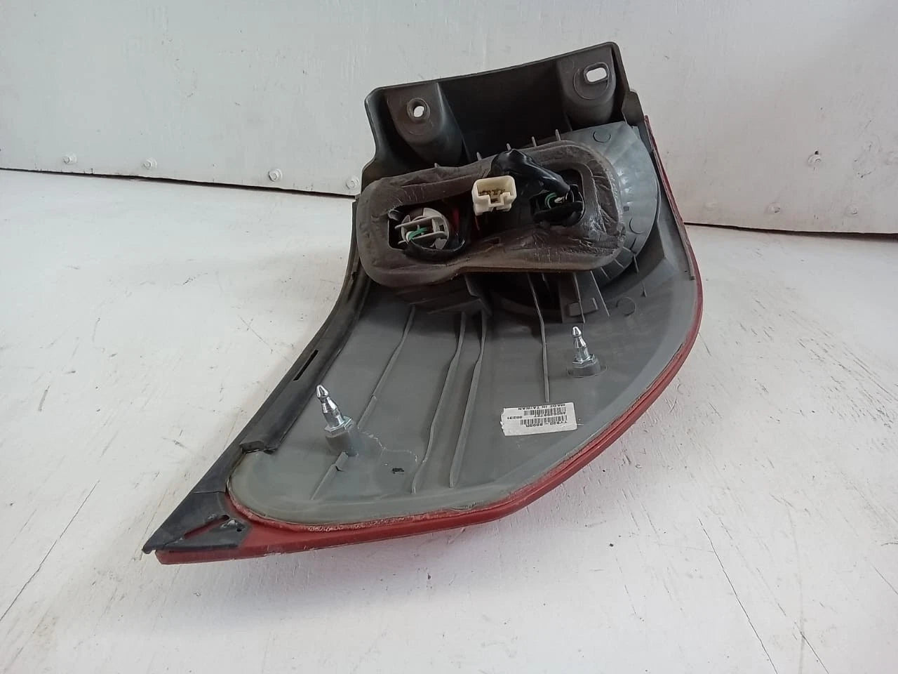 2006-2010 TOYOTA SIENNA TAIL LIGHT REAR LAMP RIGHT PASSENGER SIDE 81550AE020