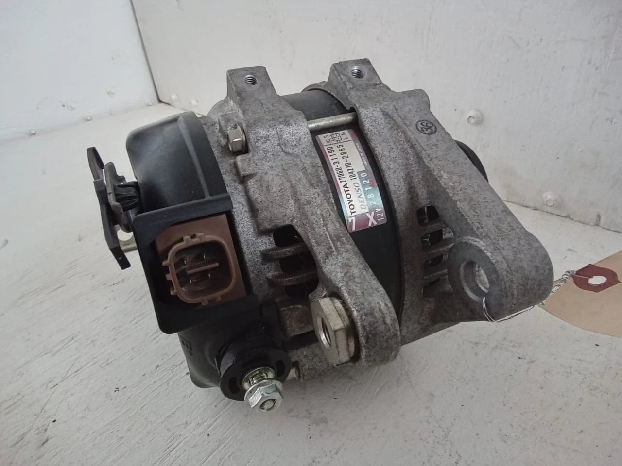 2010-2021 TOYOTA 4RUNNER 4.0L ALTERNATOR GENERATOR 27060-31190 / 104210-2865