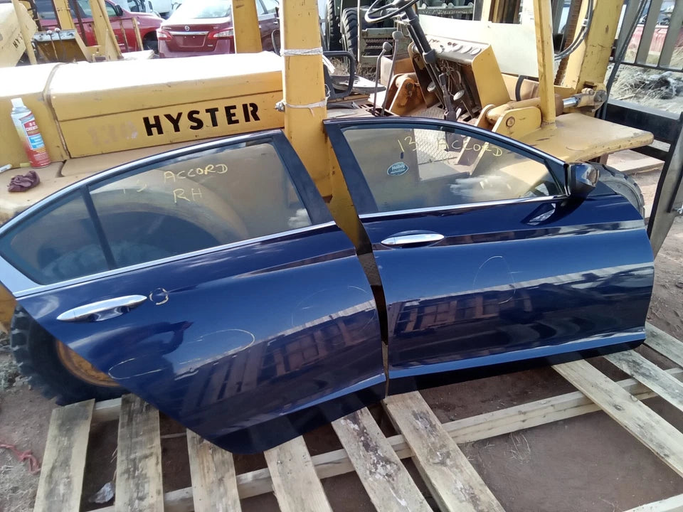 13-17 HONDA ACCORD SDN FRONT & REAR RIGHT PASSENGER SIDE 2 DOORS - BLUE B588PX