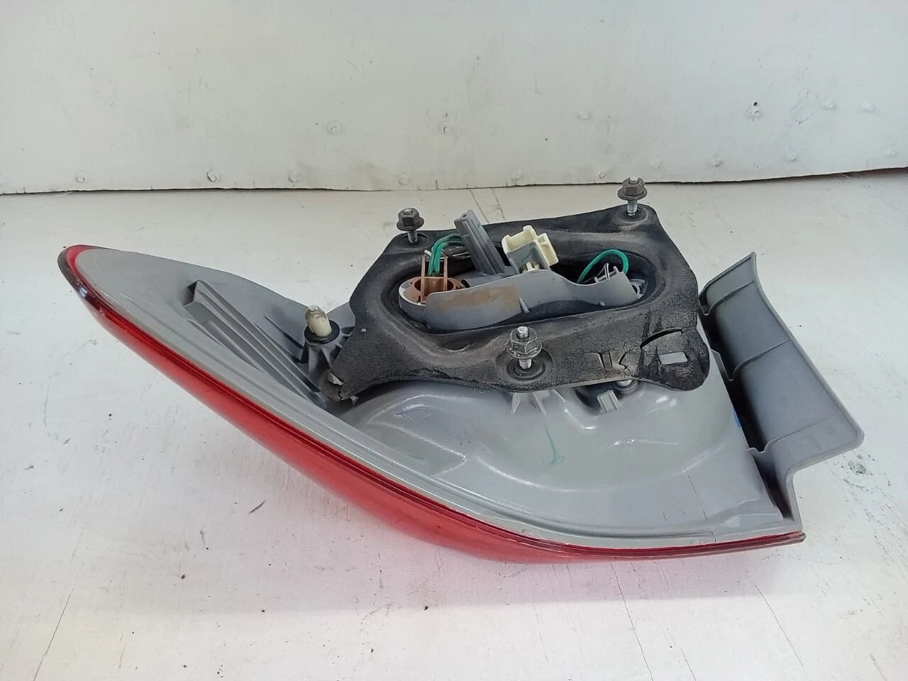 2011-2013 TOYOTA COROLLA TAIL LIGHT REAR LAMP LEFT DRIVER SIDE - SAE AIP2ST 09