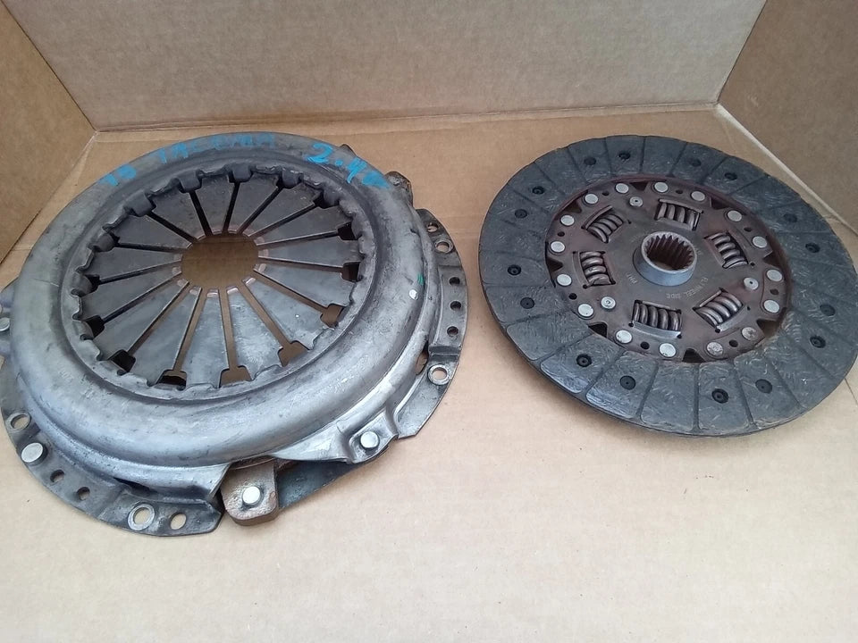 1995-2004 TOYOTA TACOMA CLUTCH PRESSURE PLATE AND DISC - OEM