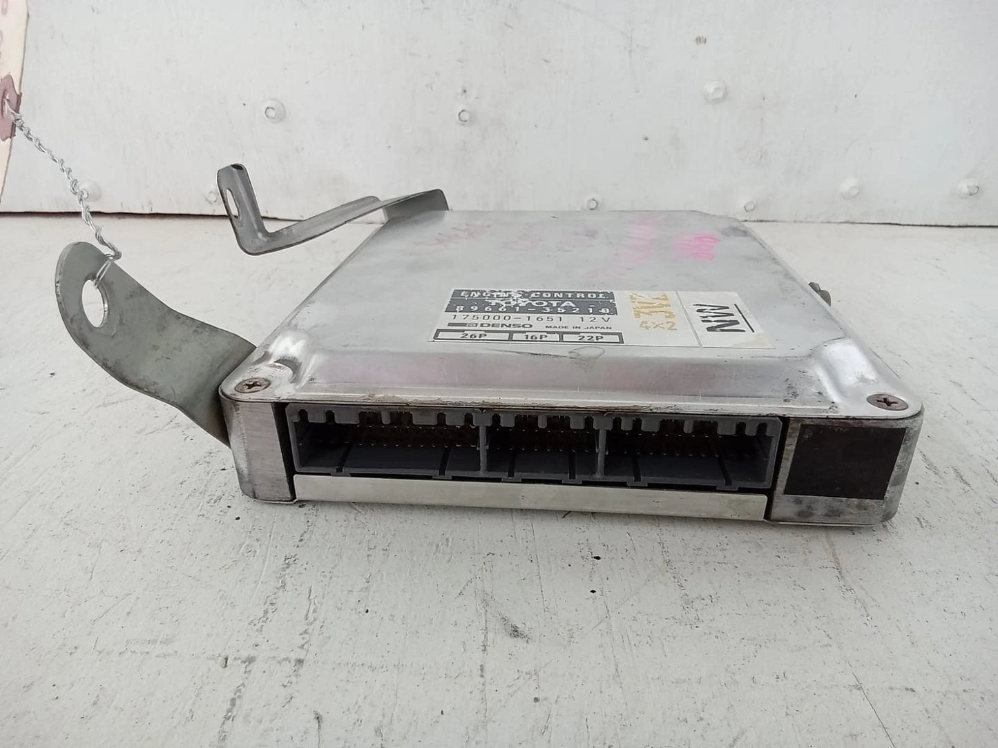 1989 TOYOTA PICKUP TRUCK 3.0L ENGINE COMPUTER CONTROL MODULE ECU ECM 89661-35210