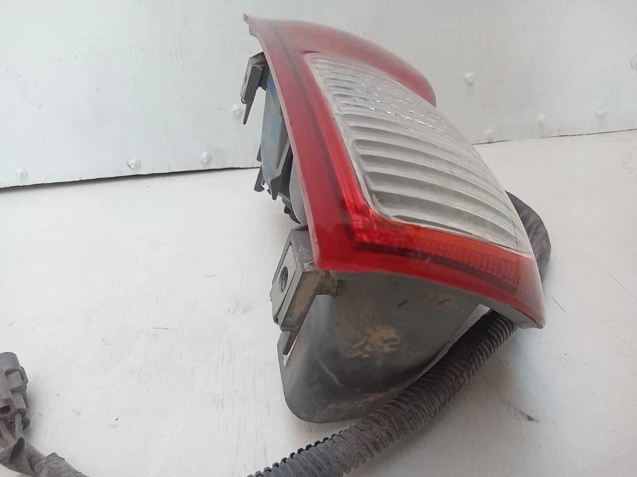 2005-2006 TOYOTA TUNDRA TAIL LIGHT REAR LAMP LEFT DRIVER SIDE ACCESS CAB TY809B000R