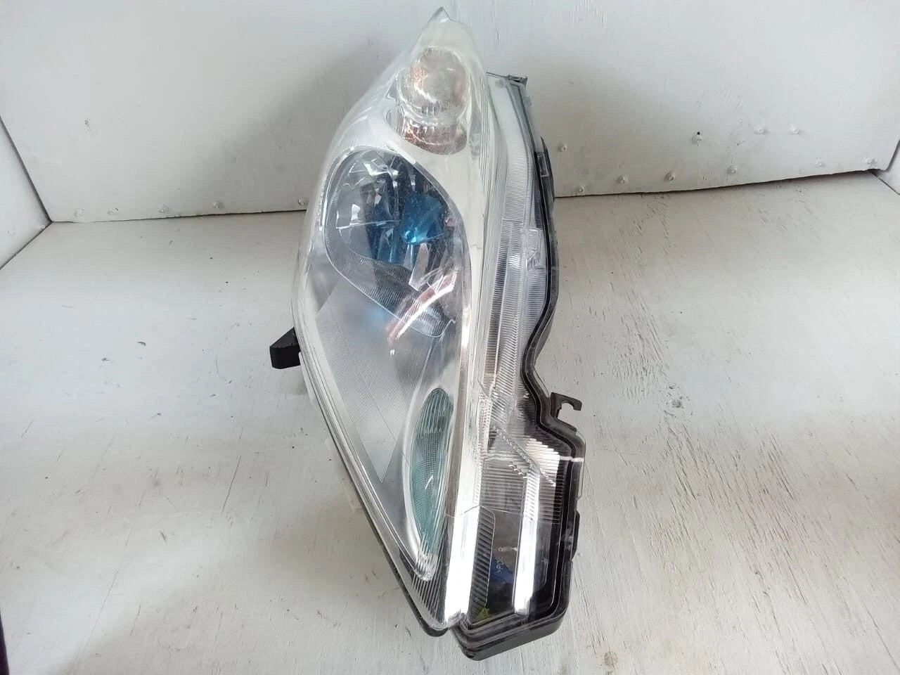 2013 - 2017 NISSAN LEAF HEADLIGHT HEADLAMP RIGHT PASSENGER SIDE - 260103NF0A