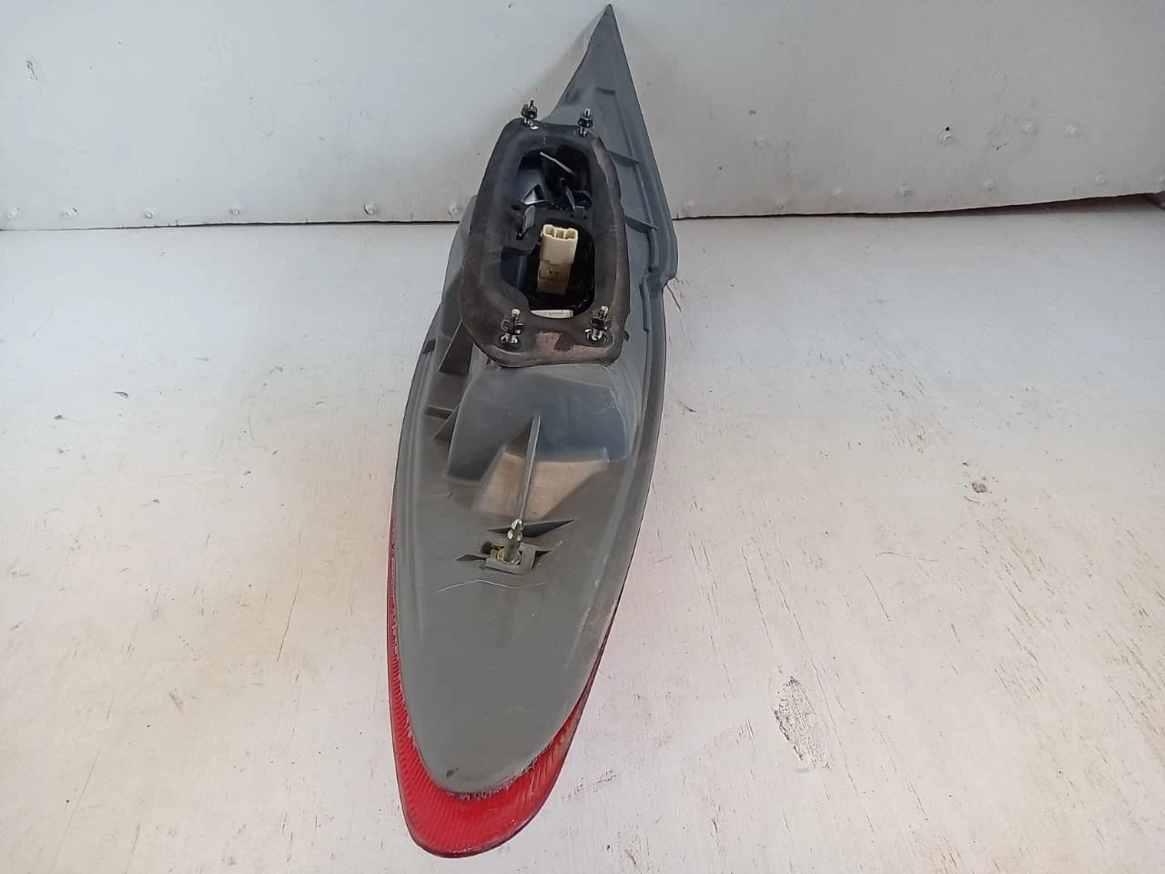 2004-2006 TOYOTA SOLARA TAIL LIGHT REAR LAMP LEFT DRIVER SIDE 06-67L, 0667L, AIP2RST