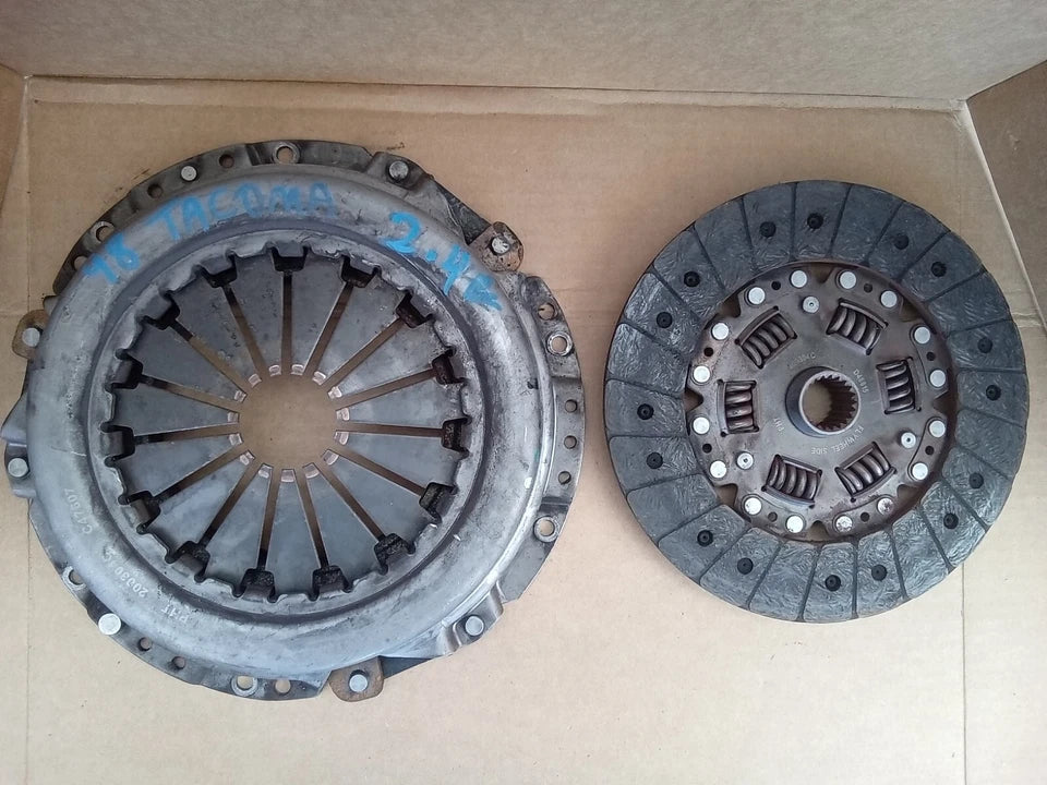 1995-2004 TOYOTA TACOMA CLUTCH PRESSURE PLATE AND DISC - OEM