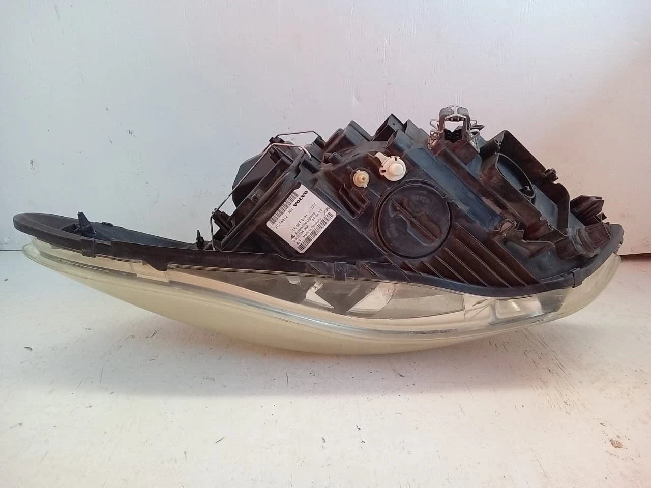 2011 - 2013 VOLVO C30 T5 HEADLIGHT HEADLAMP RIGHT PASSENGER SIDE - LE08F6184