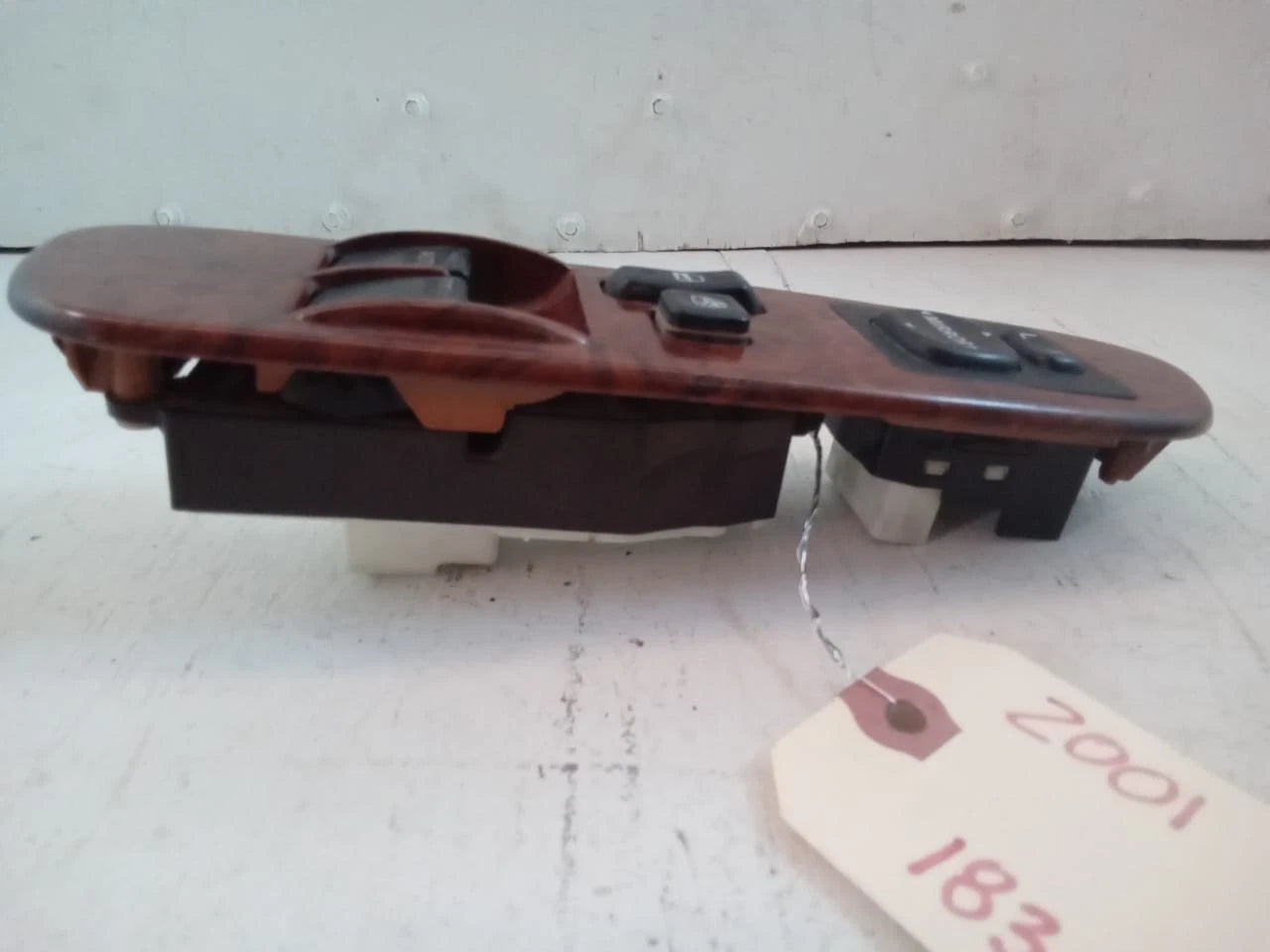 00-06 TOYOTA TUNDRA DRIVER SIDE MASTER POWER WINDOW SWITCH WOOD GRAIN 742020C020