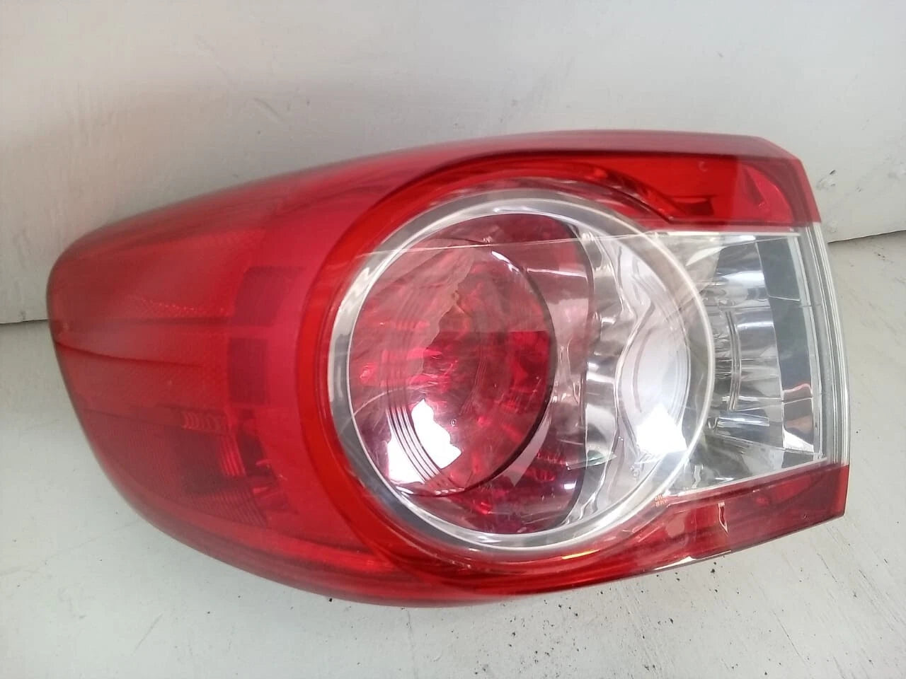 2011-2013 TOYOTA COROLLA TAIL LIGHT REAR LAMP LEFT DRIVER SIDE - SAE AIP2ST 09