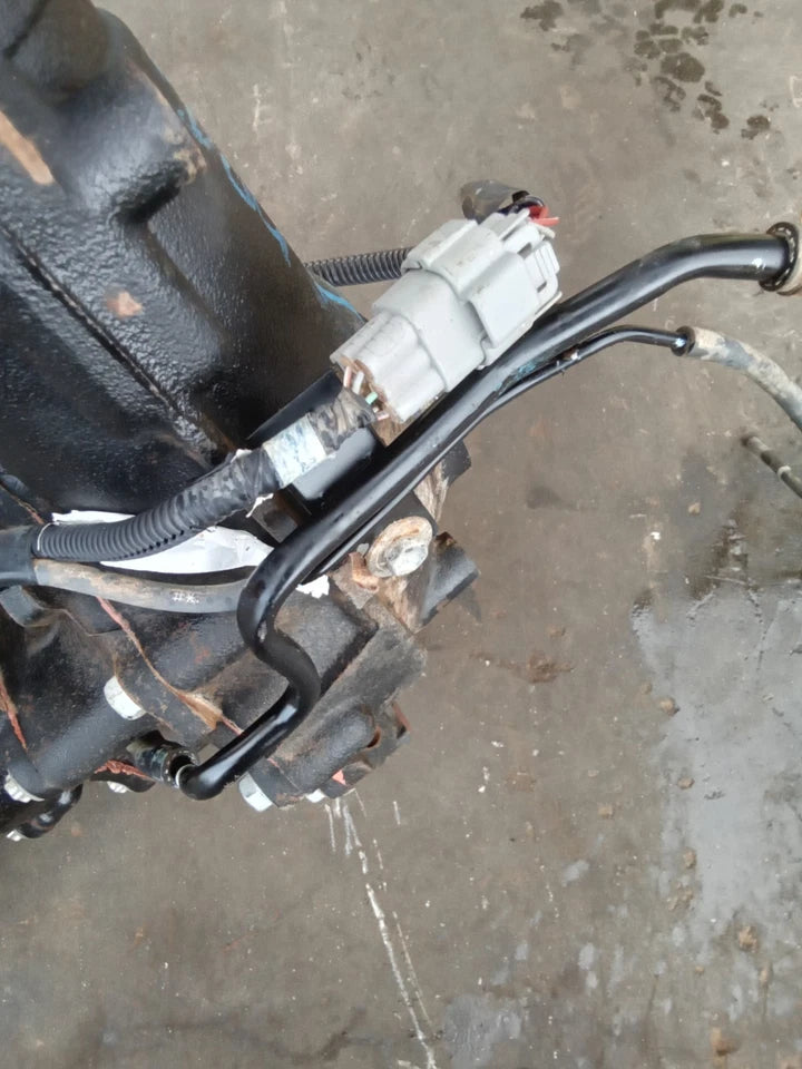 2000-2006 TOYOTA TUNDRA V8 4.7L 4WD FRONT DIFFERENTIAL CARRIER - OEM