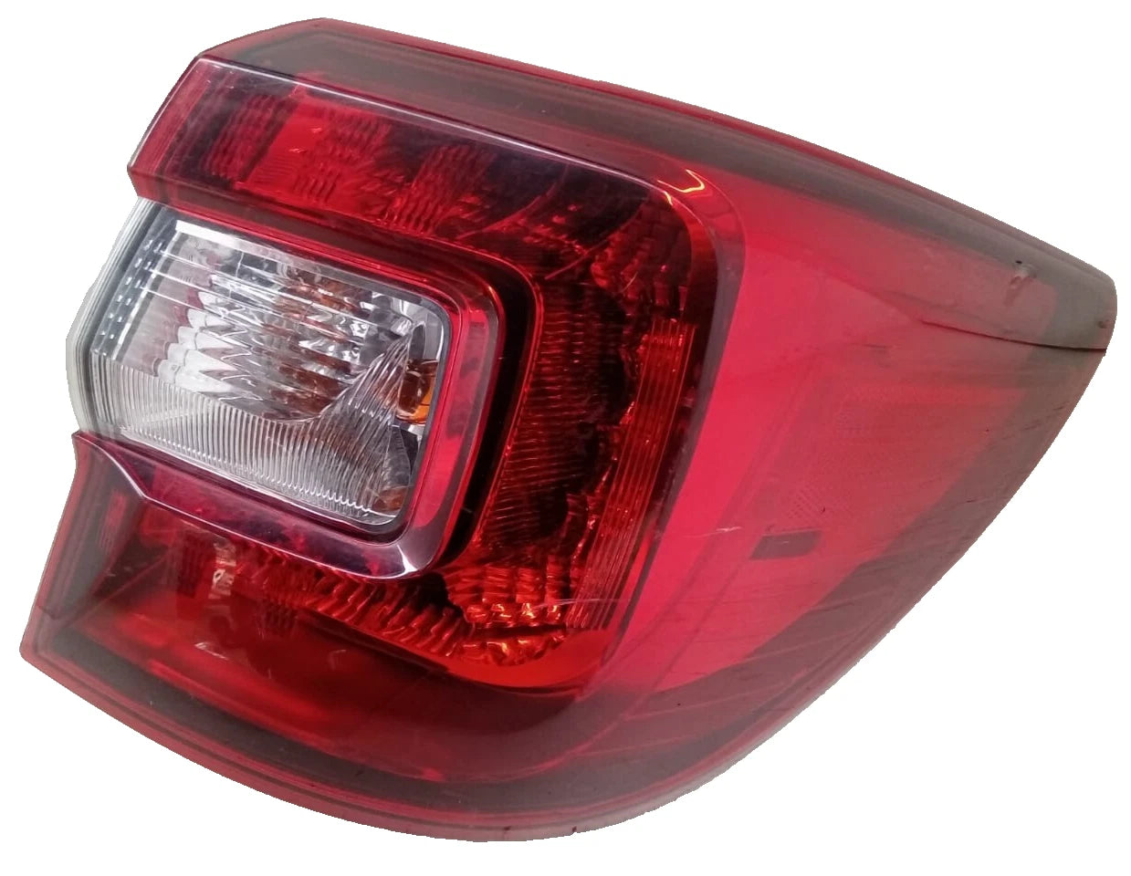 2015-2019 SUBARU OUTBACK WAGON TAIL LIGHT REAR LAMP RIGHT PASSENGER SIDE 84912AL05A
