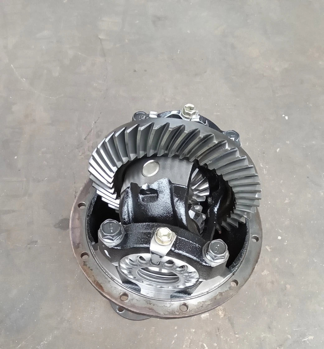 96 - 01 TOYOTA TACOMA REAR DIFFERENTIAL AXLE PUMPKIN 3RD THIRD MEMBER 3.58 41110-35260