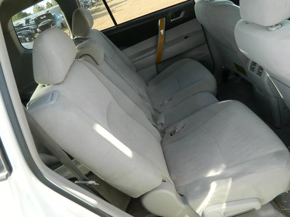 2008 TOYOTA HIGHLANDER SECOND ROW MIDDLE SEATS ASSEMBLY FABRIC/ CLOTH GRAY COLOR