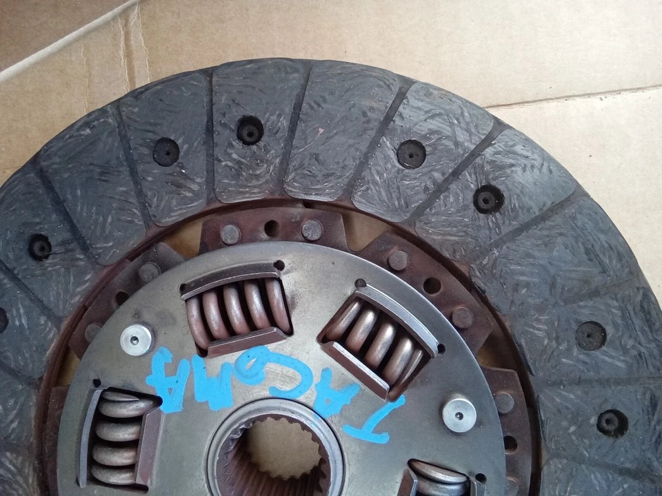 1995-2004 TOYOTA TACOMA CLUTCH PRESSURE PLATE AND DISC - OEM