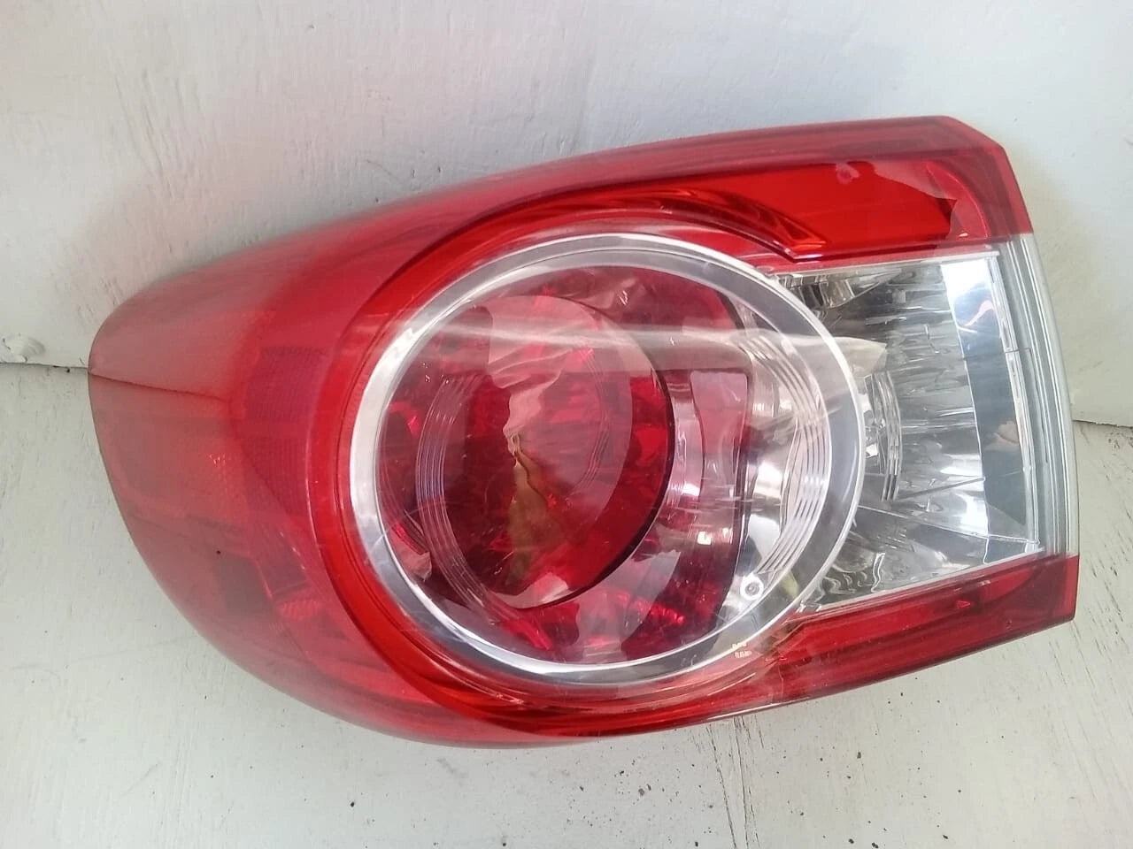 2011-2013 TOYOTA COROLLA TAIL LIGHT REAR LAMP LEFT DRIVER SIDE - SAE AIP2ST 09