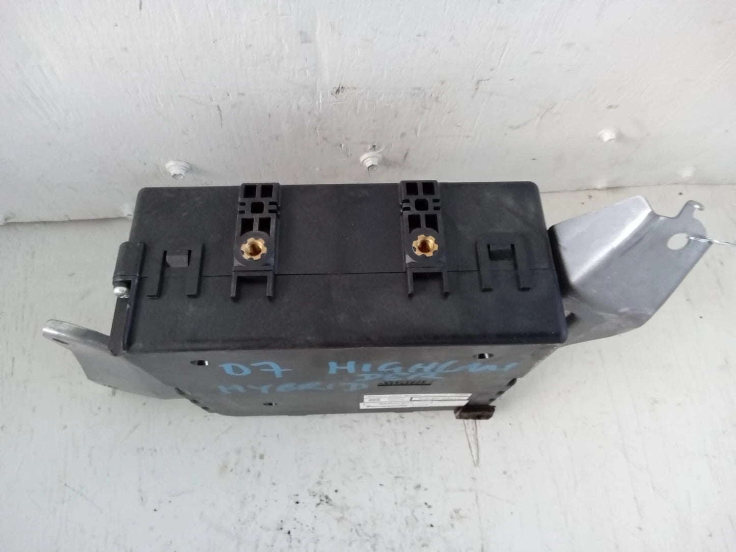 2006-2013 TOYOTA HIGHLANDER CAMRY BRAKE CONTROL POWER SUPPLY MODULE 89680-33010