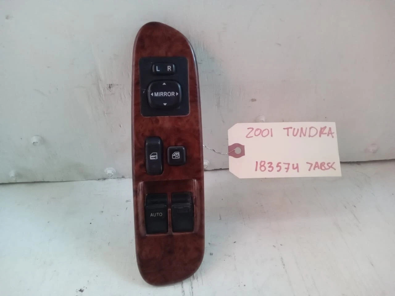 00-06 TOYOTA TUNDRA DRIVER SIDE MASTER POWER WINDOW SWITCH WOOD GRAIN 742020C020