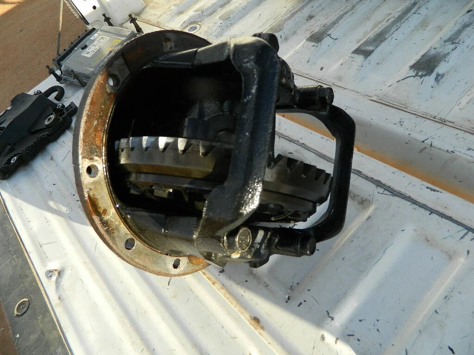 TOYOTA SEQUOIA 4.7L 4X2 2WD REAR DIFFERENTIAL REAR END 3RD MEMBER /PUMPKIN A01A