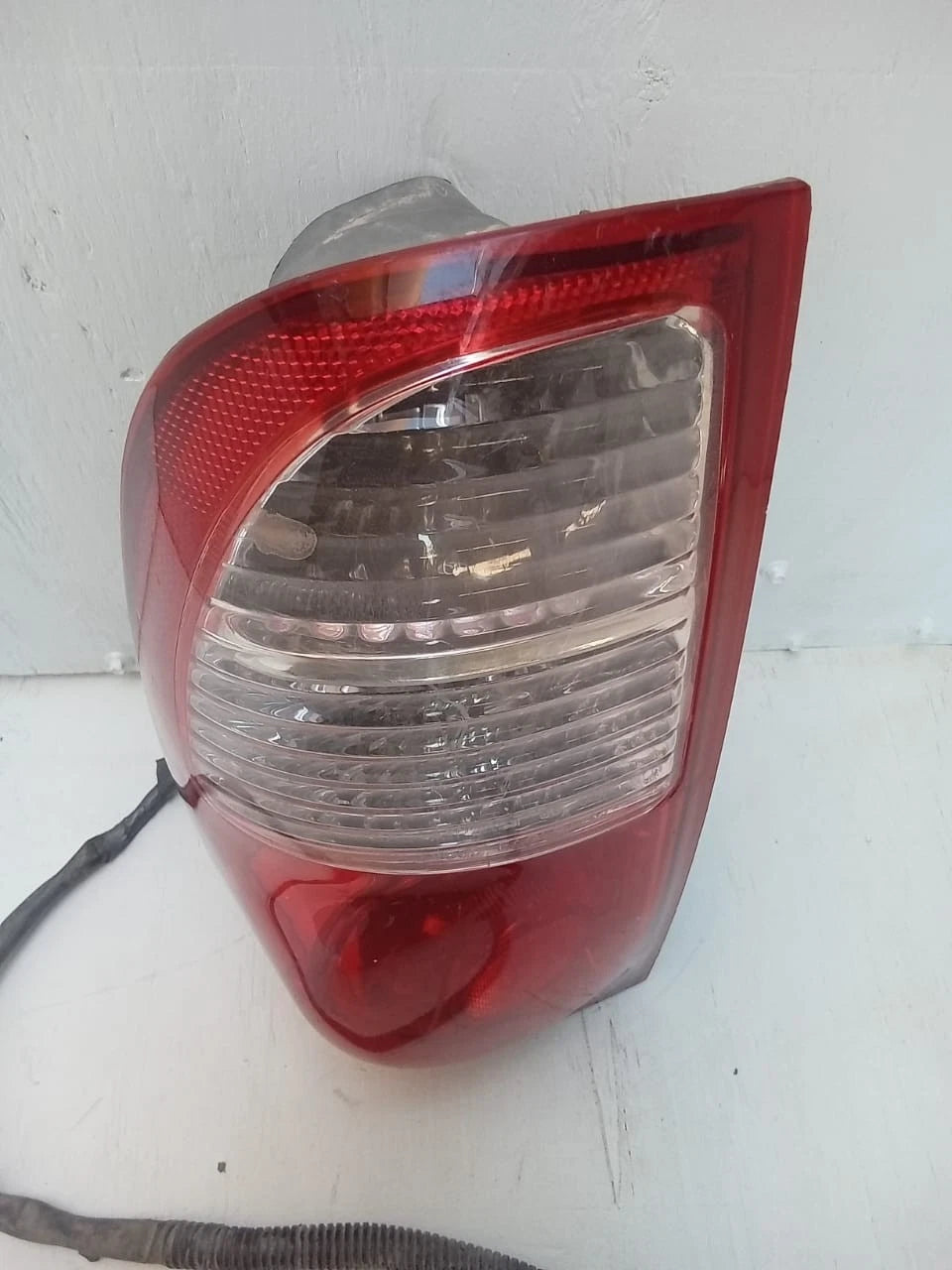 2005-2006 TOYOTA TUNDRA TAIL LIGHT REAR LAMP LEFT DRIVER SIDE ACCESS CAB TY809B000R