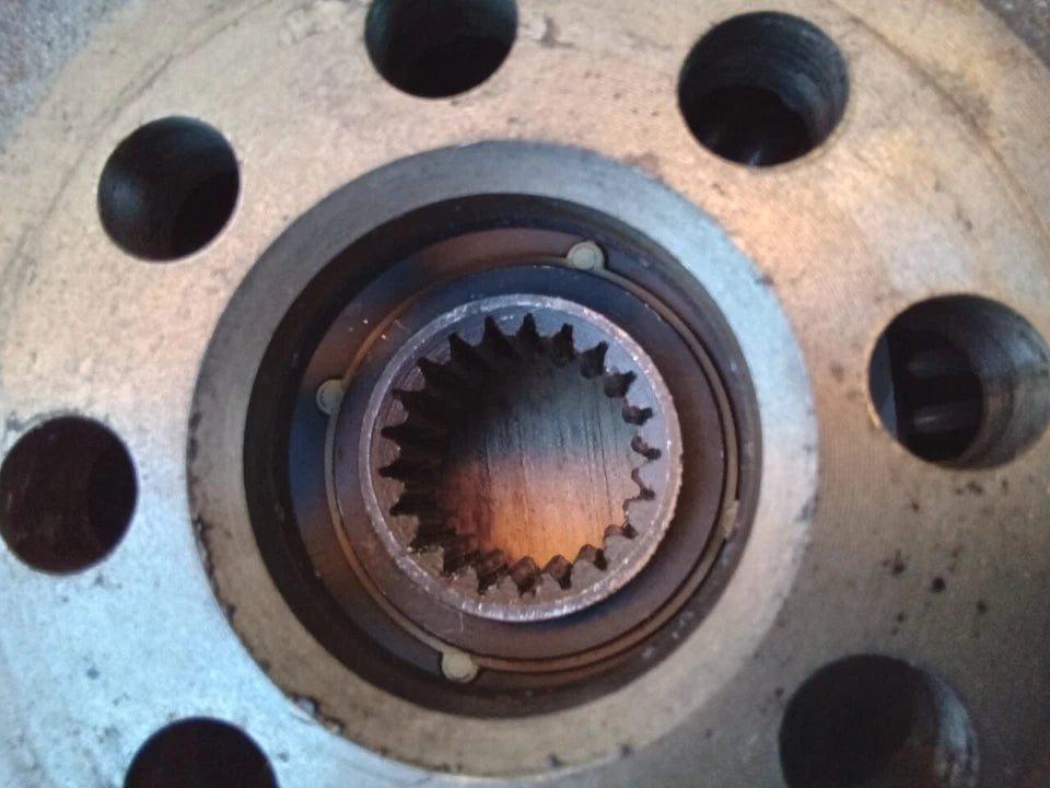 2009 2010 2011 2012 2013 TOYOTA MATRIX 2.4L CLUTCH KIT AND FLYWHEEL - OEM