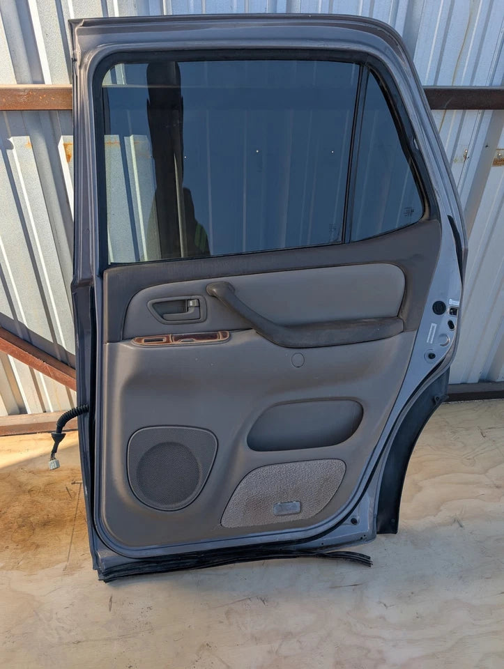 2001-2007 TOYOTA SEQUOIA RIGHT REAR DOOR ASSY SILVER COLOR - OEM