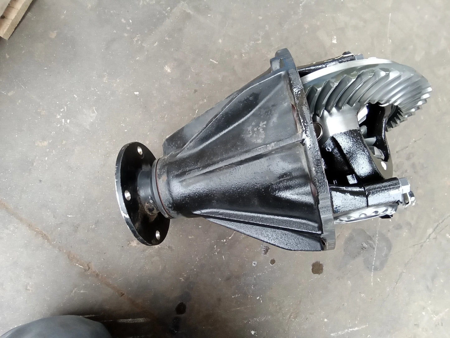 07-20 TOYOTA TUNDRA V8 4.7L 4.6L V6 4.0L REAR DIFFERENTIAL CARRIER 3RD MEMBER 41110-0C010