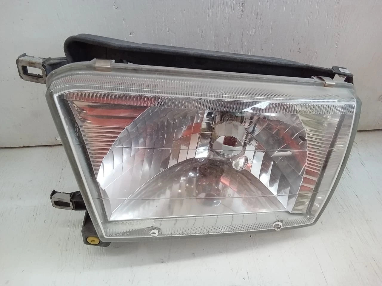 1999- 2002 TOYOTA 4RUNNER HEADLIGHT HEADLAMP LEFT DRIVER SIDE - 9922670005