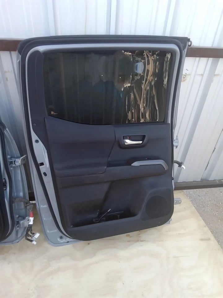 16 17 18 19 20 21 22 23 TOYOTA TACOMA CREW CAB FRONT AND REAR LEFT DOORS ASSY