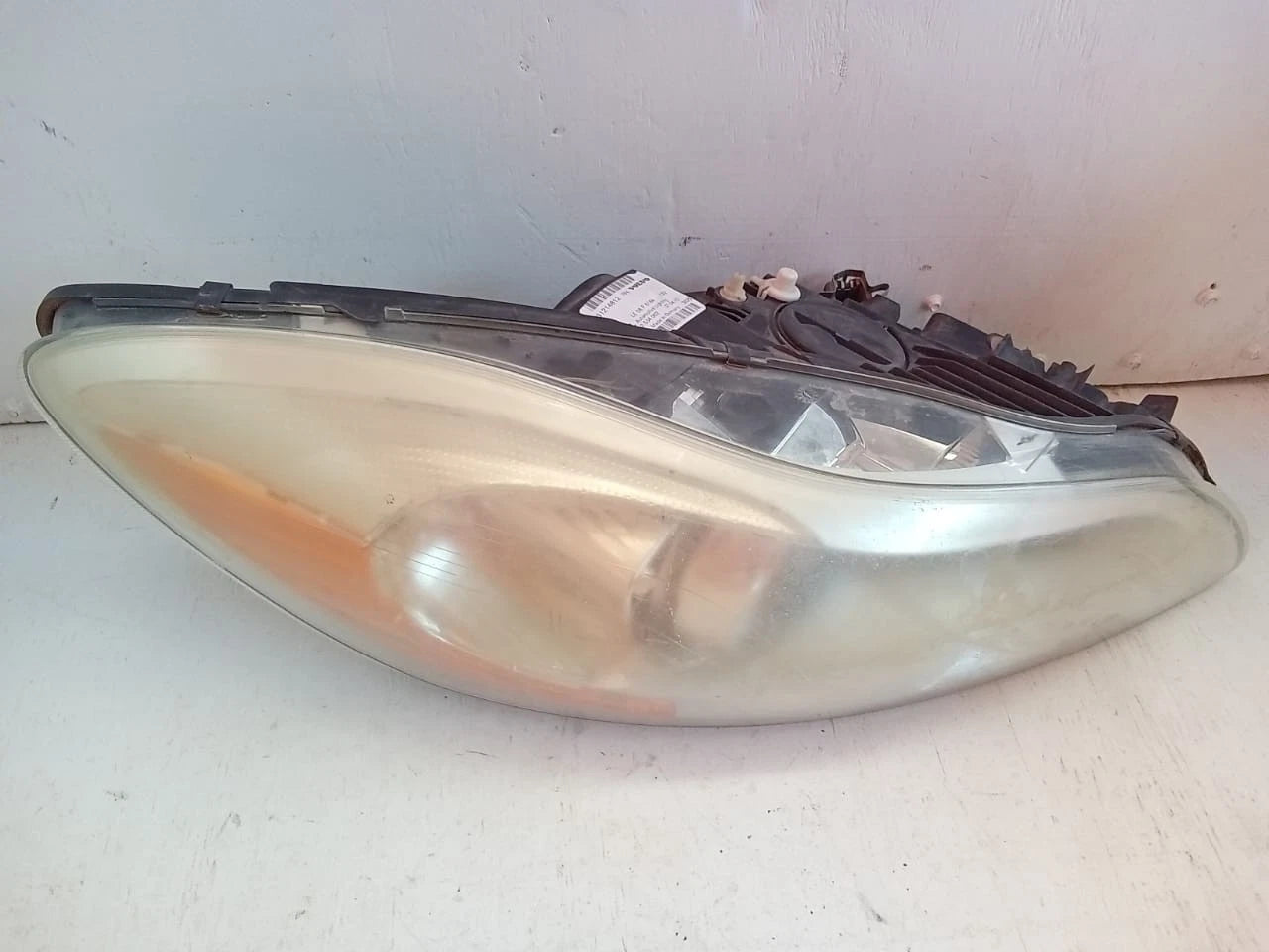 2011 - 2013 VOLVO C30 T5 HEADLIGHT HEADLAMP RIGHT PASSENGER SIDE - LE08F6184