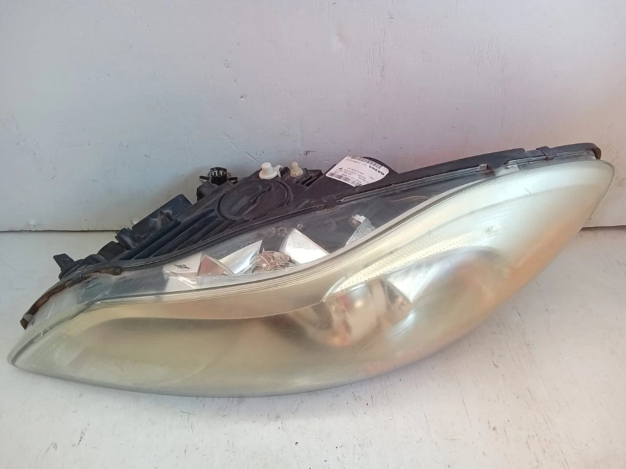 2011 - 2013 VOLVO C30 T5 HEADLIGHT HEADLAMP LEFT DRIVER SIDE - LE08F6184 31214812