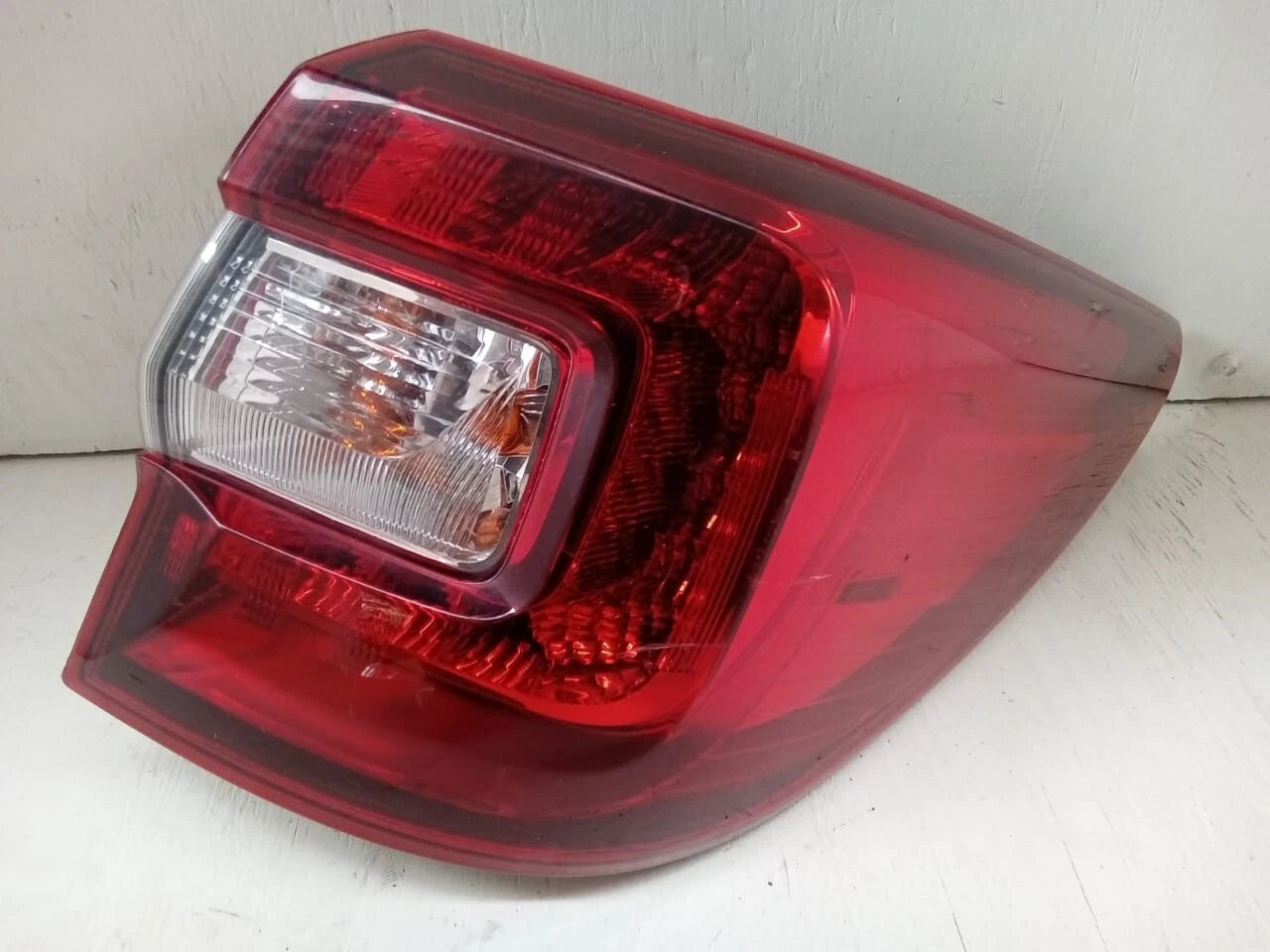 2015-2019 SUBARU OUTBACK WAGON TAIL LIGHT REAR LAMP RIGHT PASSENGER SIDE 84912AL05A