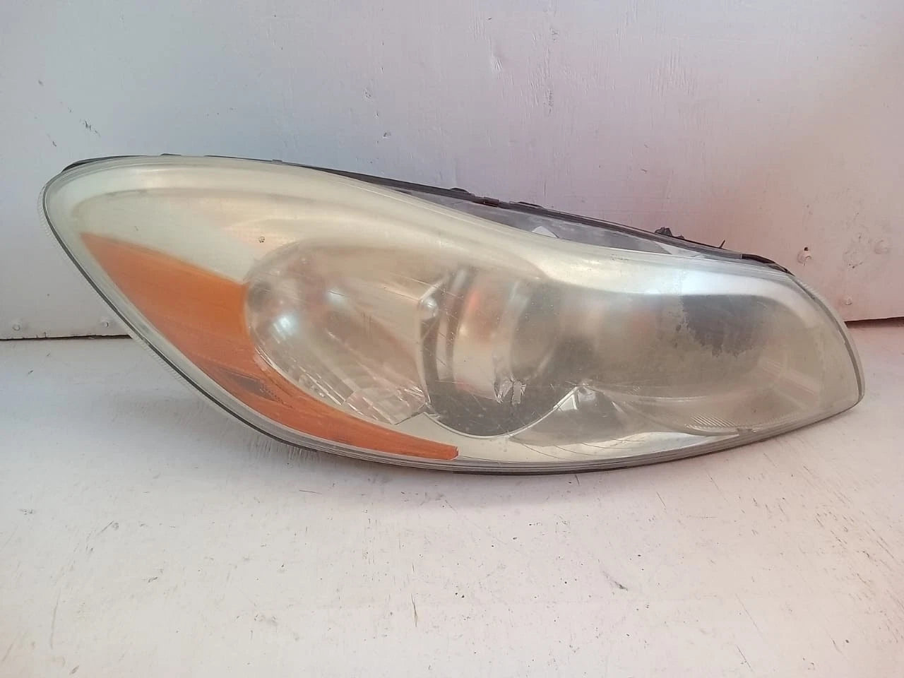 2011 - 2013 VOLVO C30 T5 HEADLIGHT HEADLAMP RIGHT PASSENGER SIDE - LE08F6184