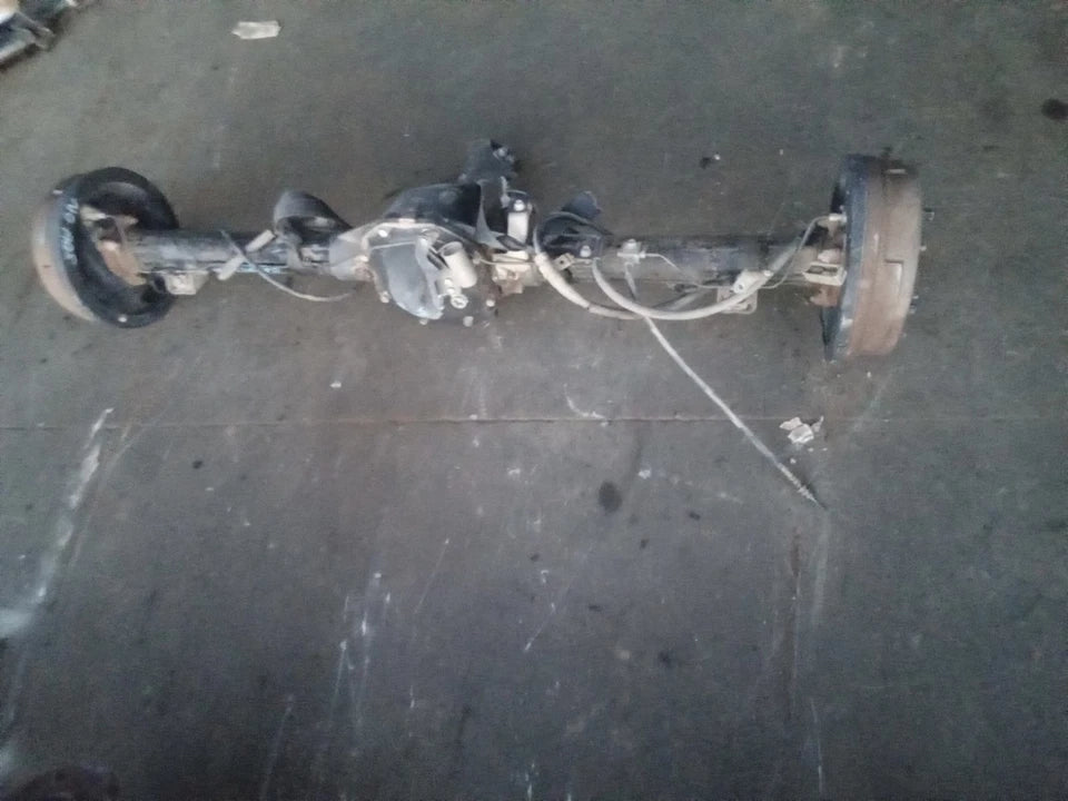2001 2002 Nissan Frontier 2.4L 4CYL REAR END DIFFERENTIAL AXLE W/ LOCKER W/O ABS