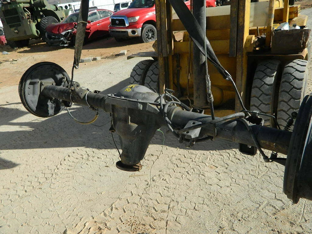 MITSUBISHI RAIDER DOU DODGE DAKOTA REAR END DIFFERENTIAL CARRIER AXLE 4WD