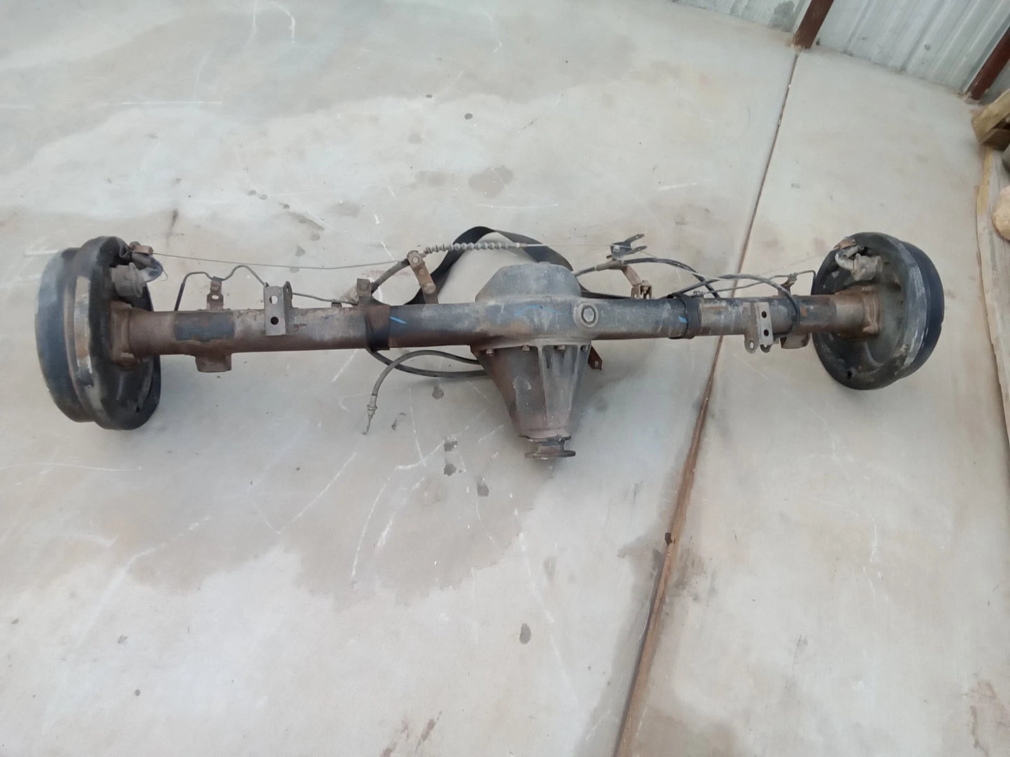 00-06 TOYOTA TUNDRA ACC CAB (1.5 DOORS) 4.7L 4WD 4X4 REAR END DIFFERENTIAL AXLE