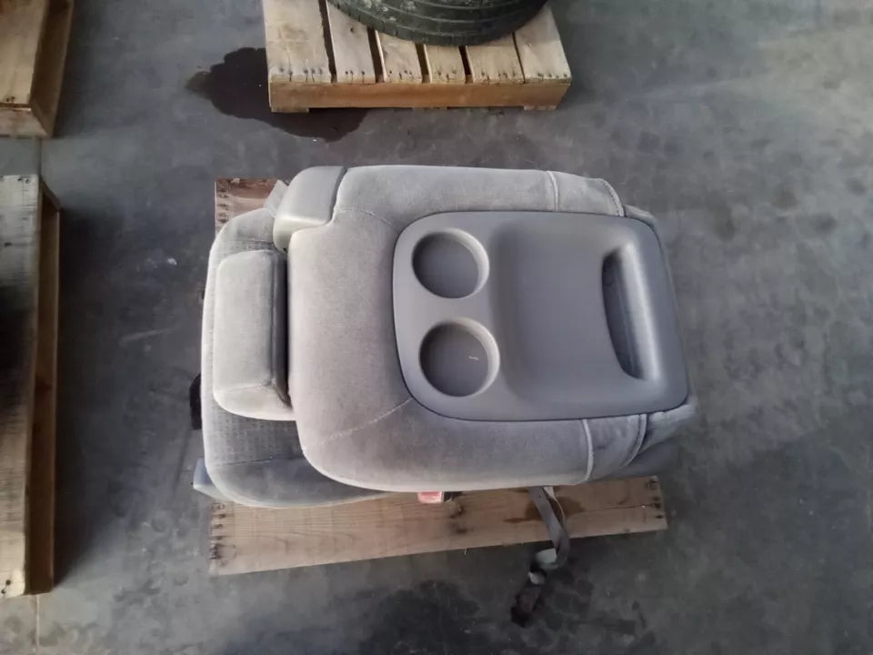 TOYOTA SIENNA REAR SECOND 2ND ROW MIDDLE JUMP SEAT