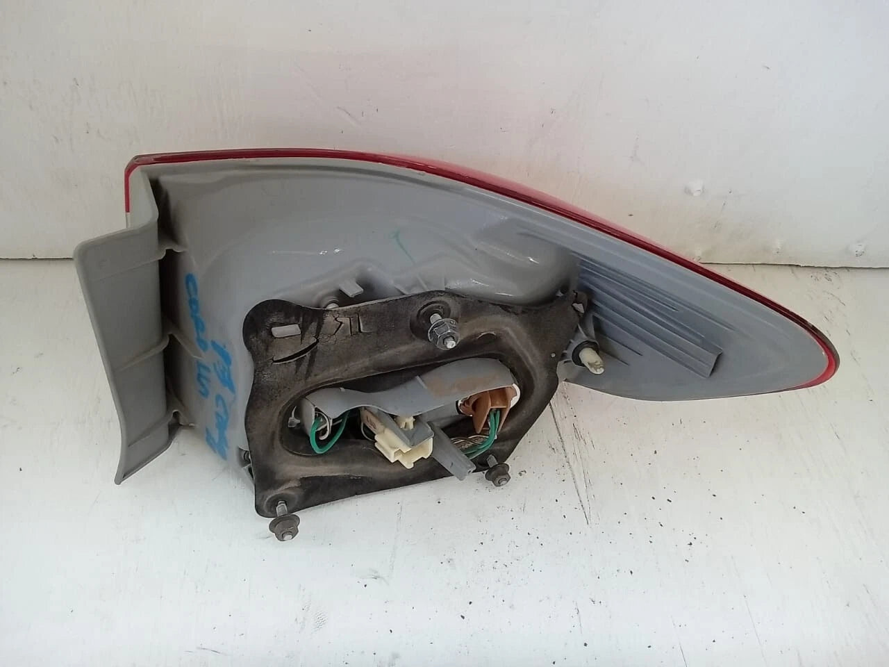 2011-2013 TOYOTA COROLLA TAIL LIGHT REAR LAMP LEFT DRIVER SIDE - SAE AIP2ST 09
