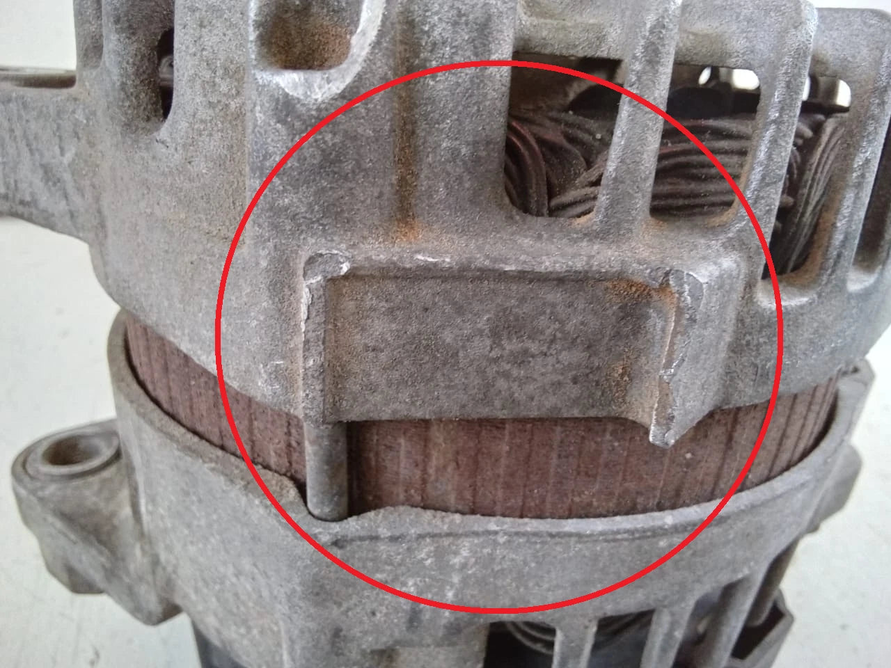 2014-2015 KIA OPTIMA 2.0L ALTERNATOR GENERATOR - 37300-2G850 | 2612490 B