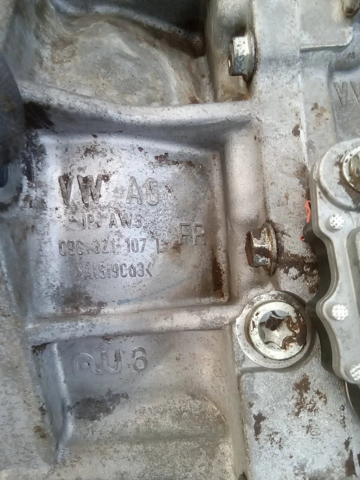 VOLKSWAGEN JETTA RABBIT GOLF 2.5L 2WD AUTOMATIC TRANSMISSION ASSEMBLY ID KGL