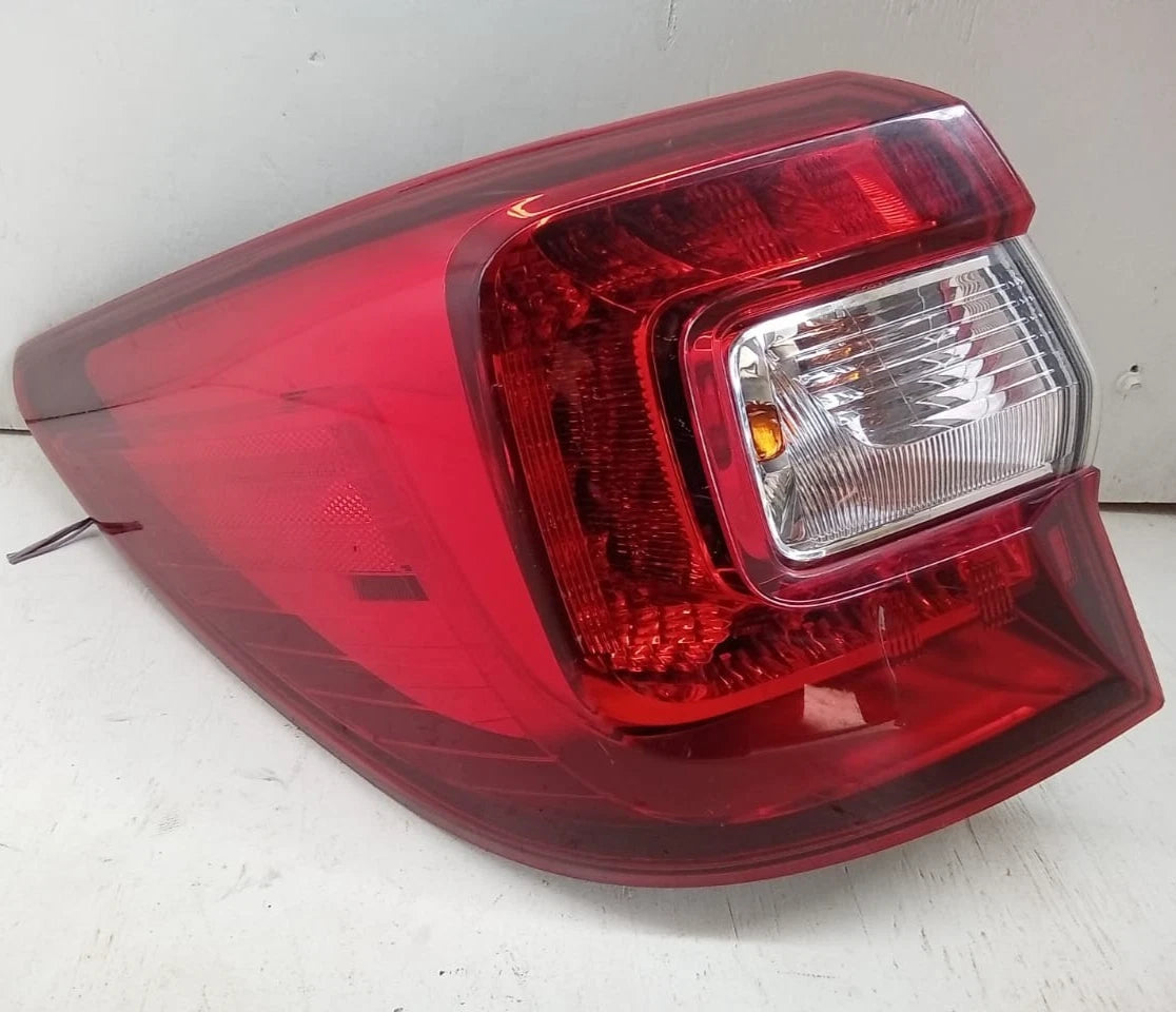 2015-2019 SUBARU OUTBACK WAGON TAIL LIGHT REAR LAMP LEFT DRIVER SIDE 84912AL06A