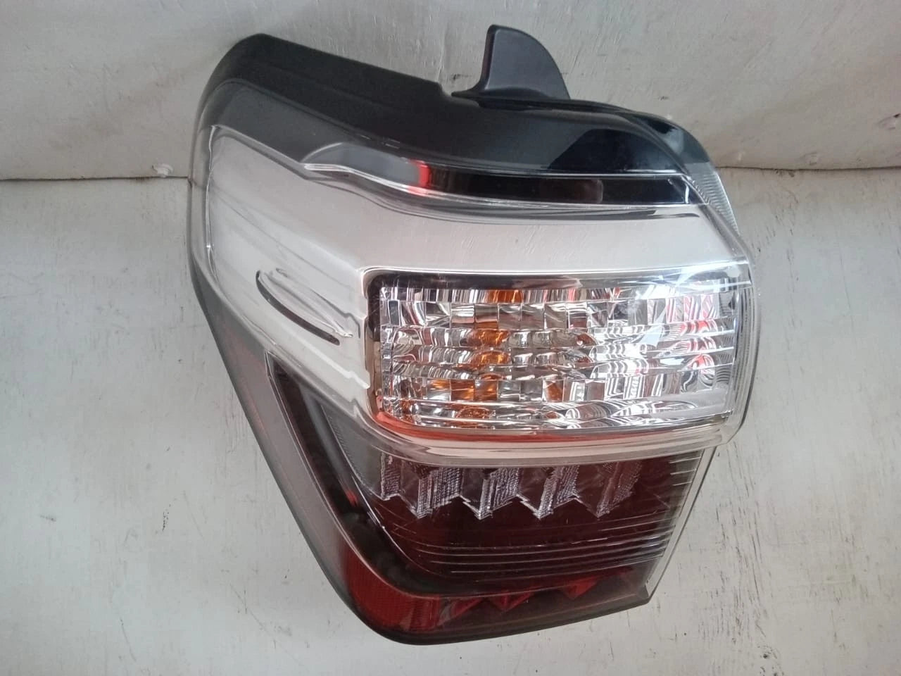 2014-2022 TOYOTA 4RUNNER REAR LAMP LEFT DRIVER SIDE - OEM 8156135392